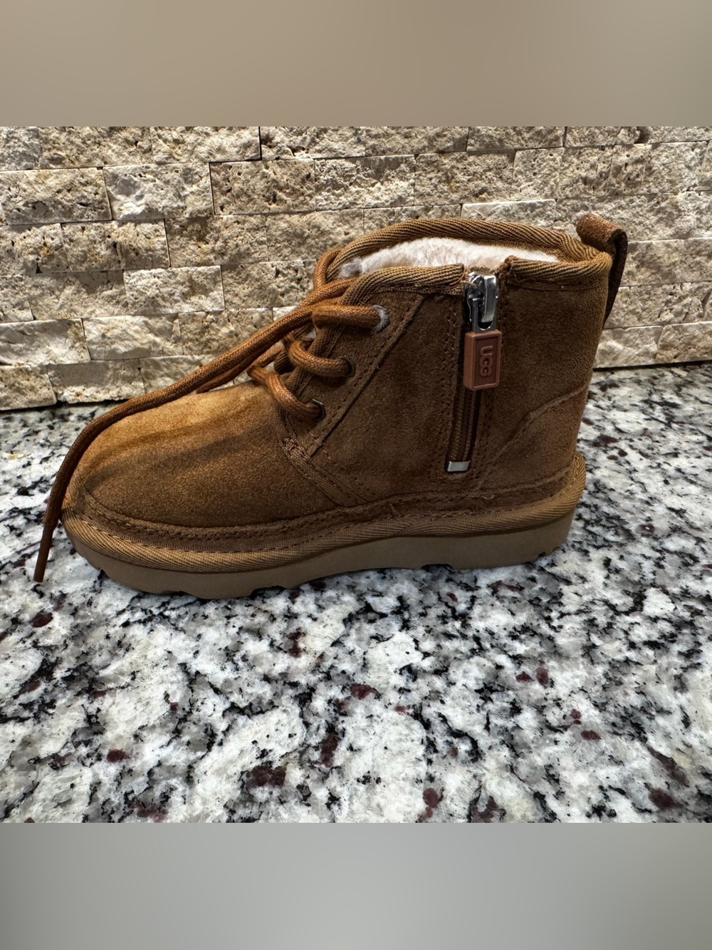 UGG Kids Chestnut Suede Lace-Up Boot with Shearling Trim RIGHT FOOT ONLY 10